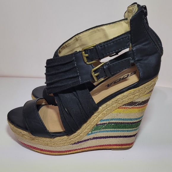 Soda Shoes - Soda size 7 wedge platform‎ rainbow colored heals.